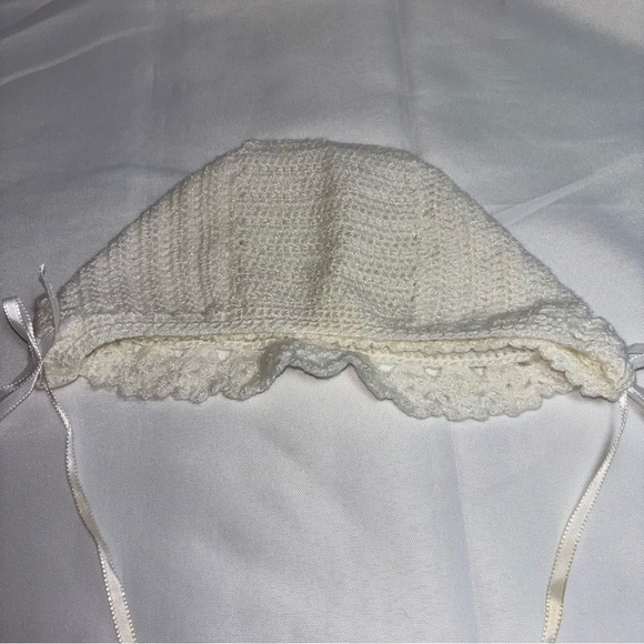 Handmade Crochet Baby Layette Set in Ivory - Picture 4 of 10